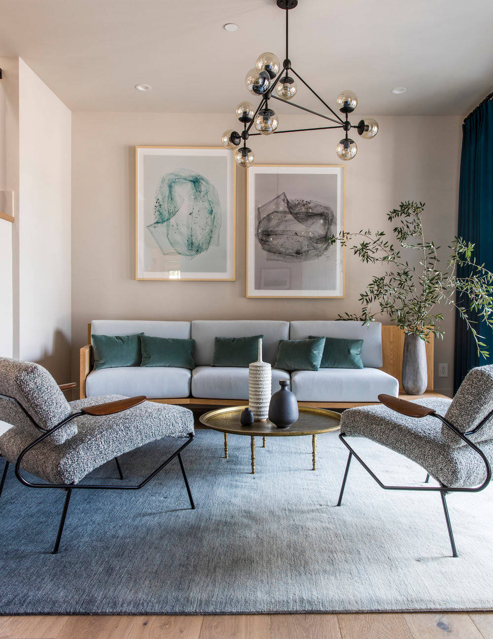 Contemporary home tour featuring main living room