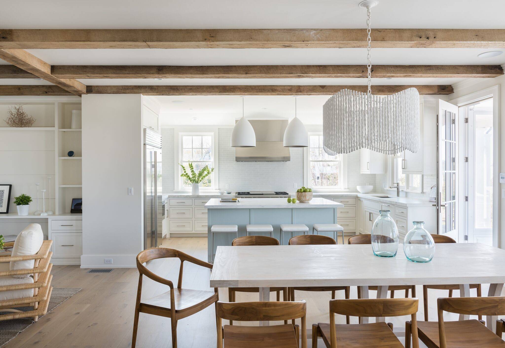 modern farmhouse decor home tour featuring coastal contemporary style