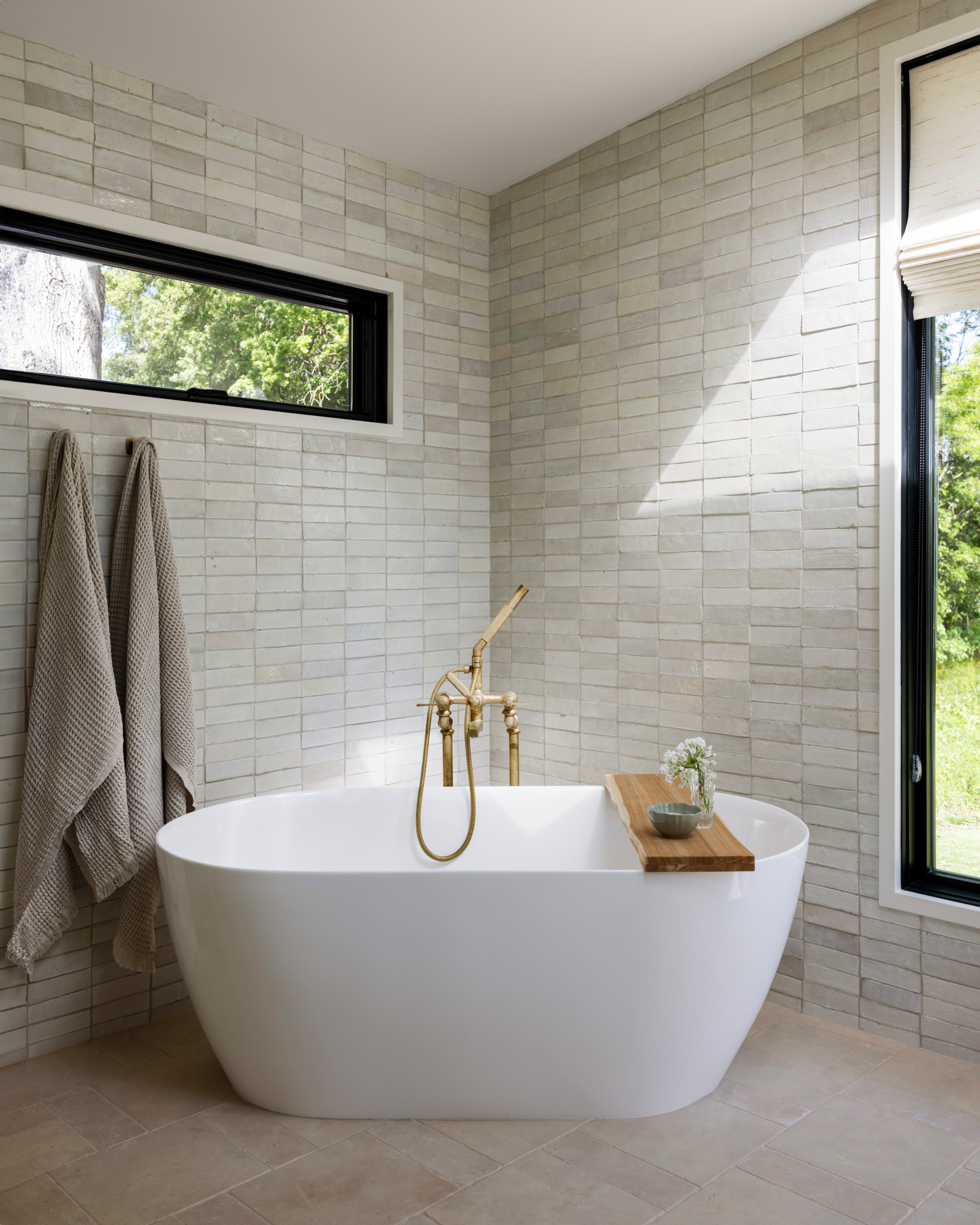 Organic modern home tour example featuring bathroom