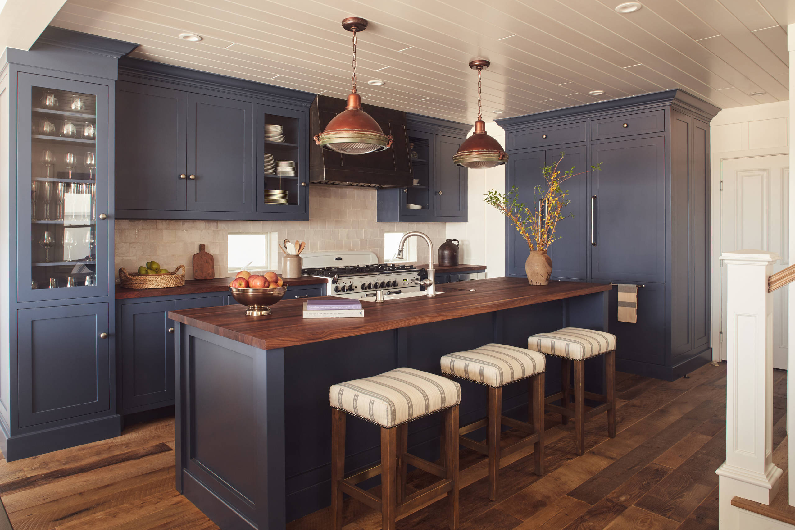 coastal rustic decor with modern heritage style kitchen