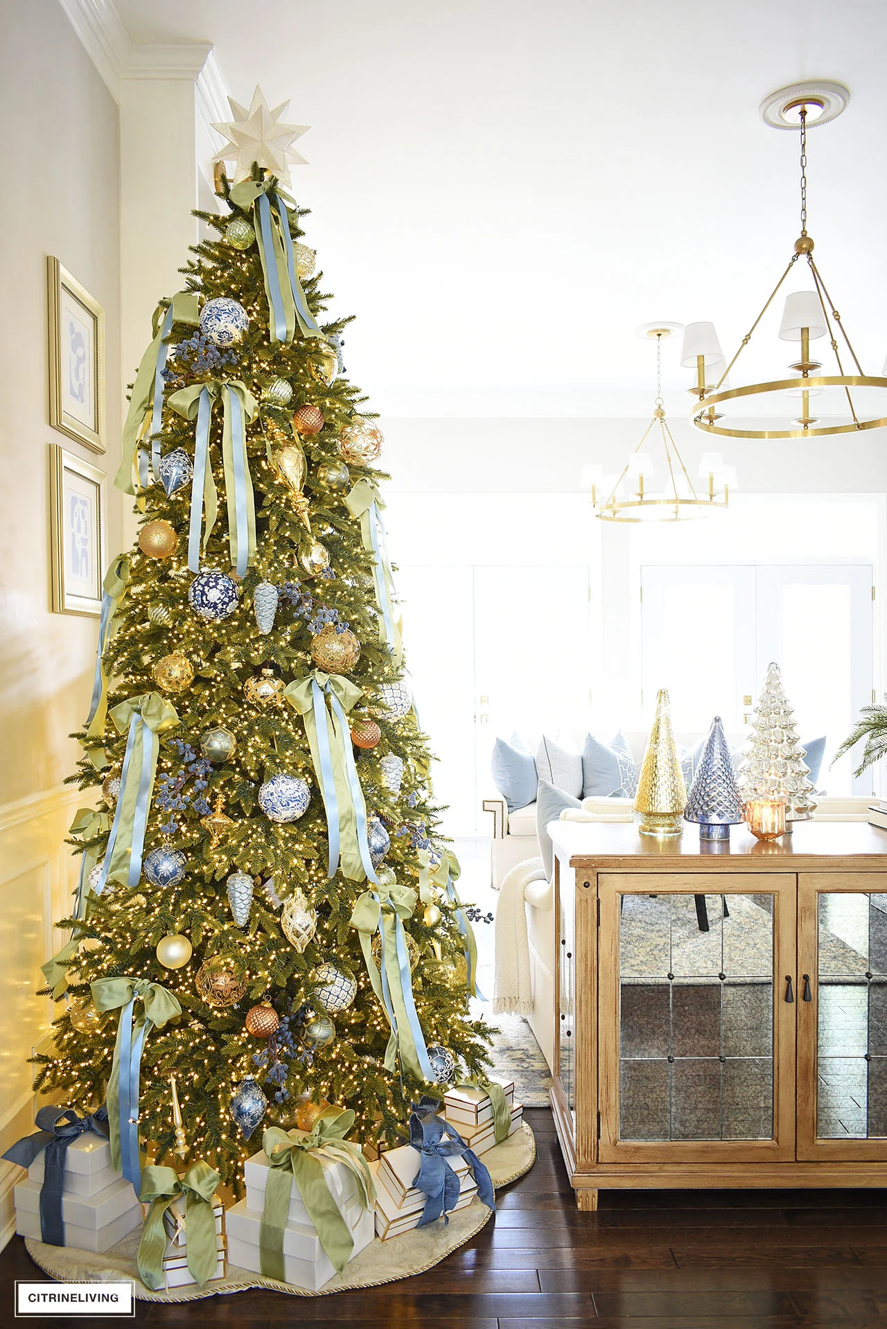 Christmas tree as example of pastel Christmas decor ideas