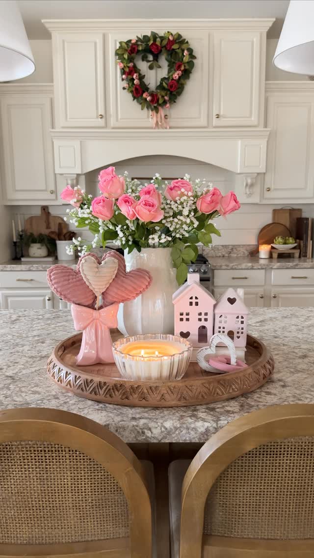 Decorated kitchen example as part of farmhouse Valentines Day decor ideas