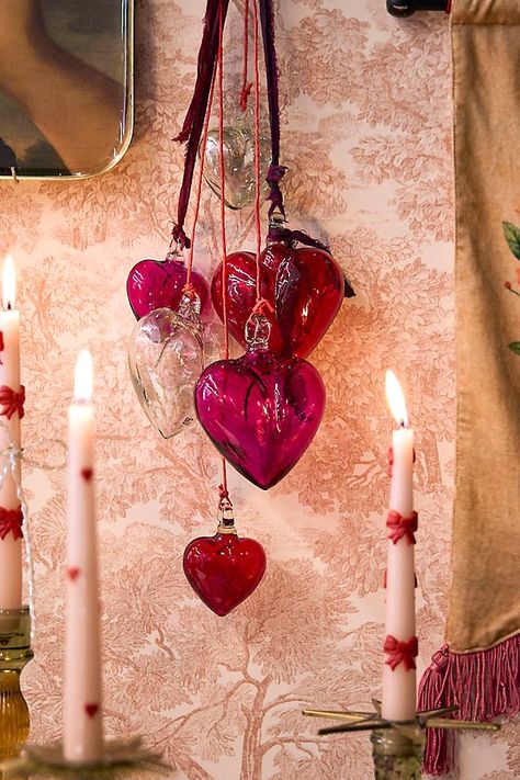 Living room decorated showcased as part of farmhouse Valentines Day decor ideas