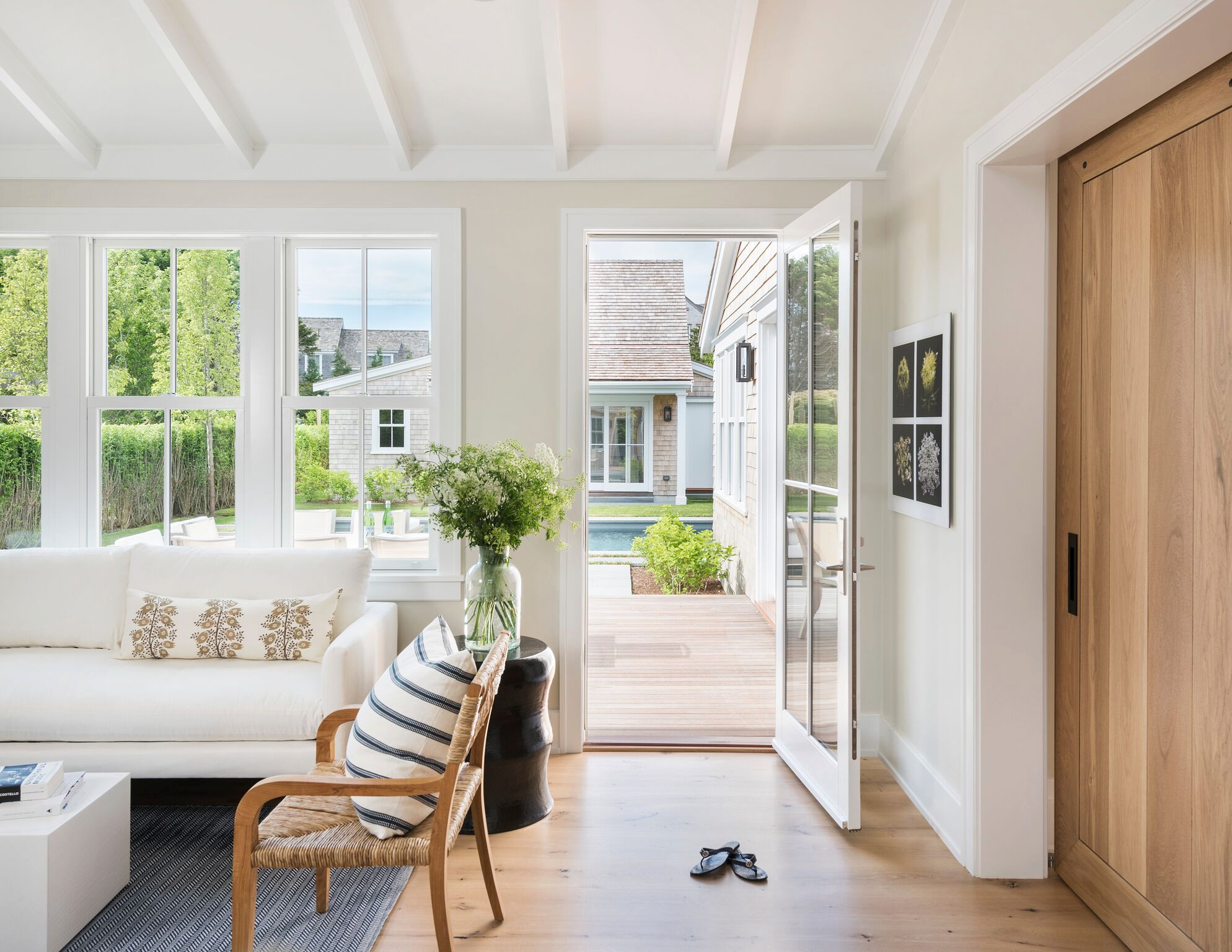 Home tour of West Chester, a modern coastal home designed by Cindy Hayes