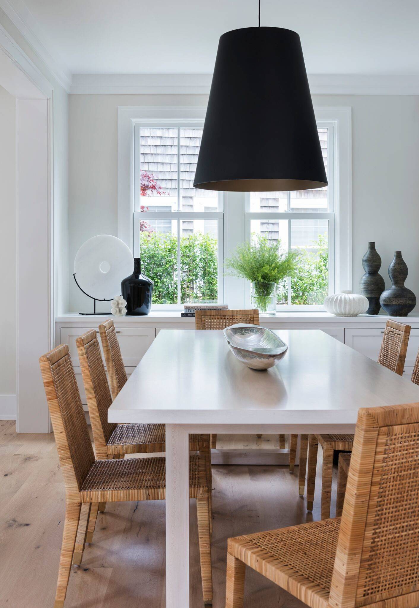 Home tour of West Chester, a modern coastal home designed by Cindy Hayes