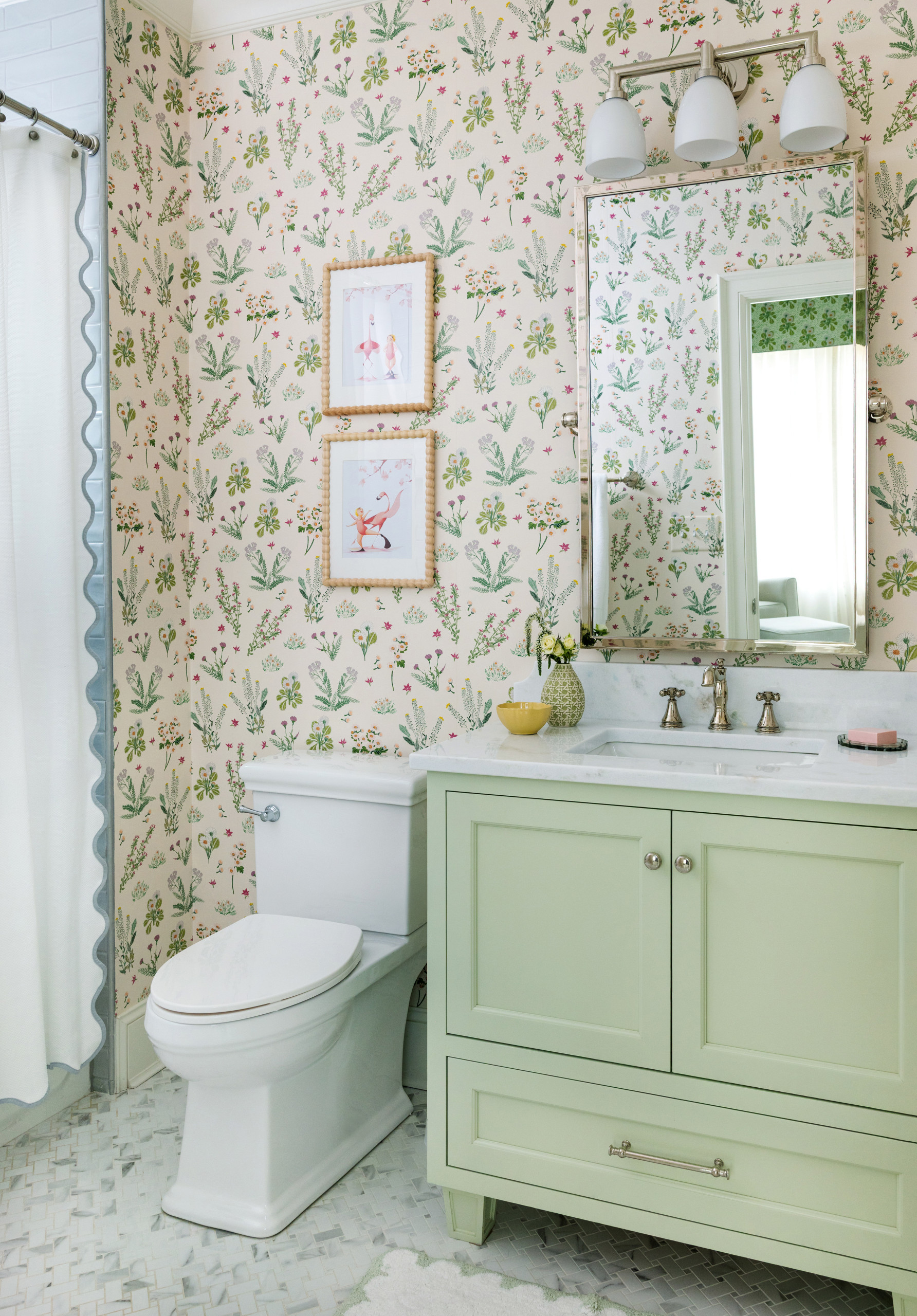Transitional Southern interior design, home tour featuring a transitional home decor style bathroom