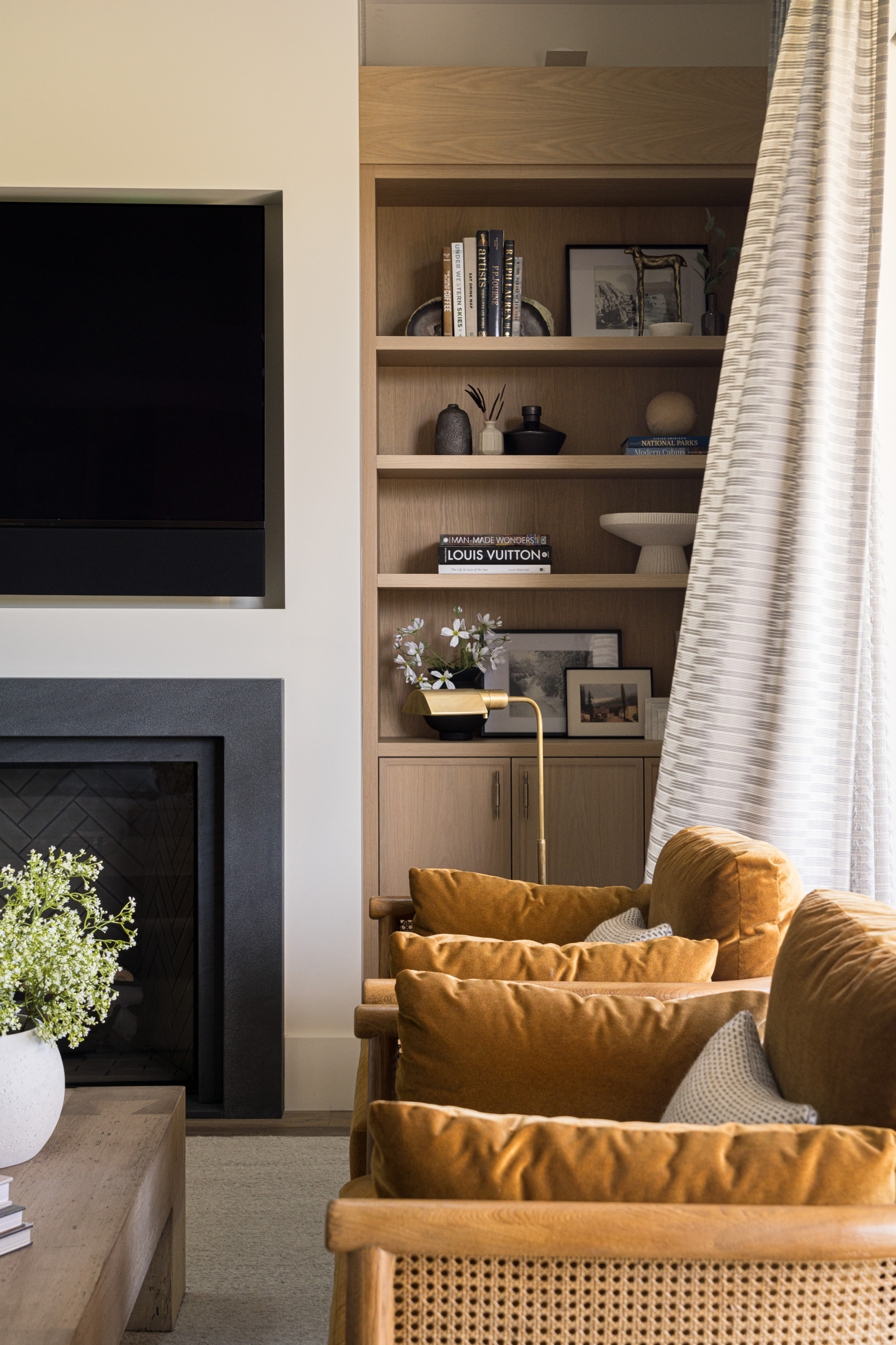 Open concept living room rom in modern transitional decor style featured in Wine Country Luxury home tour