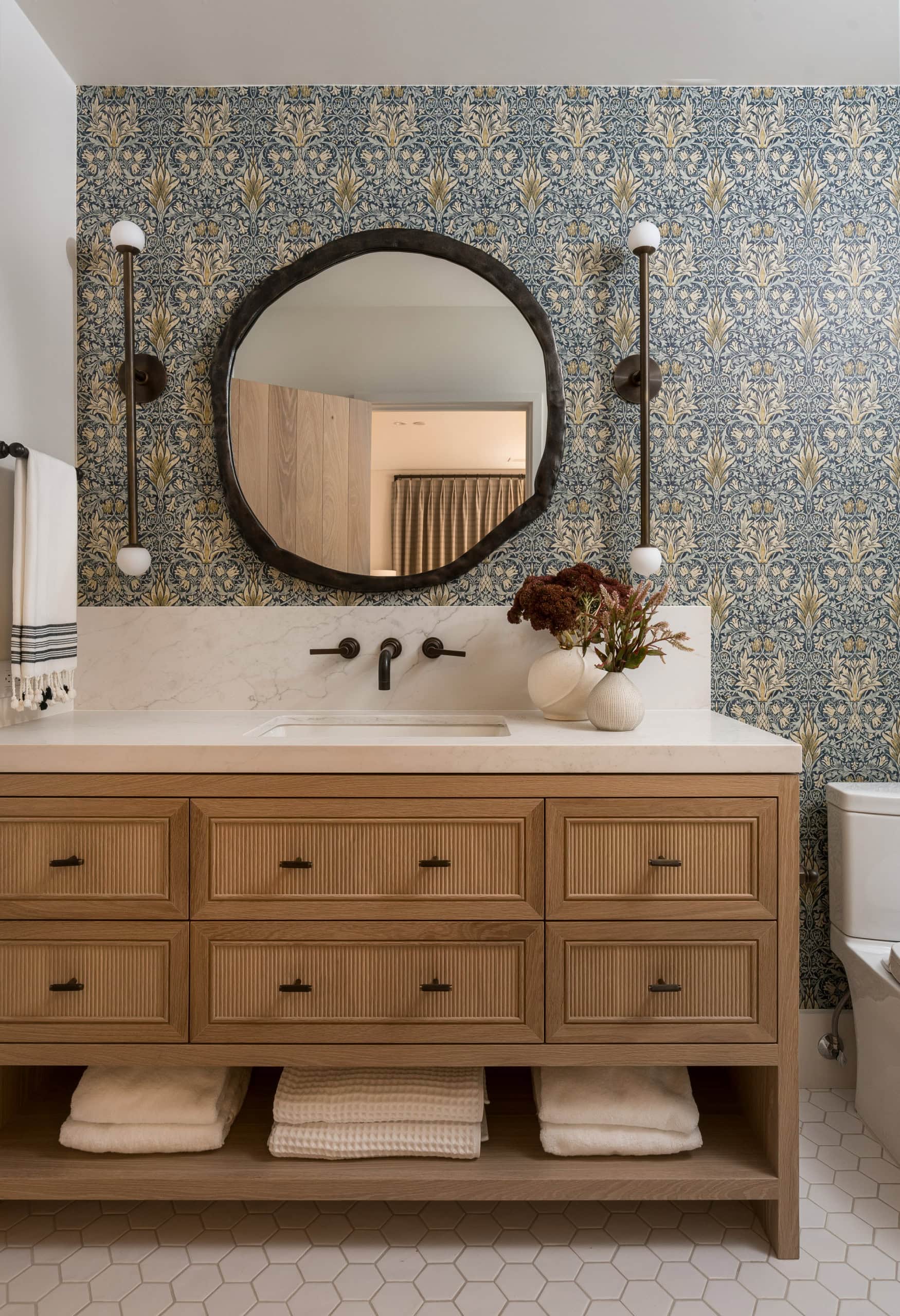 Bathroom in modern transitional decor style featured in Wine Country Luxury home tour