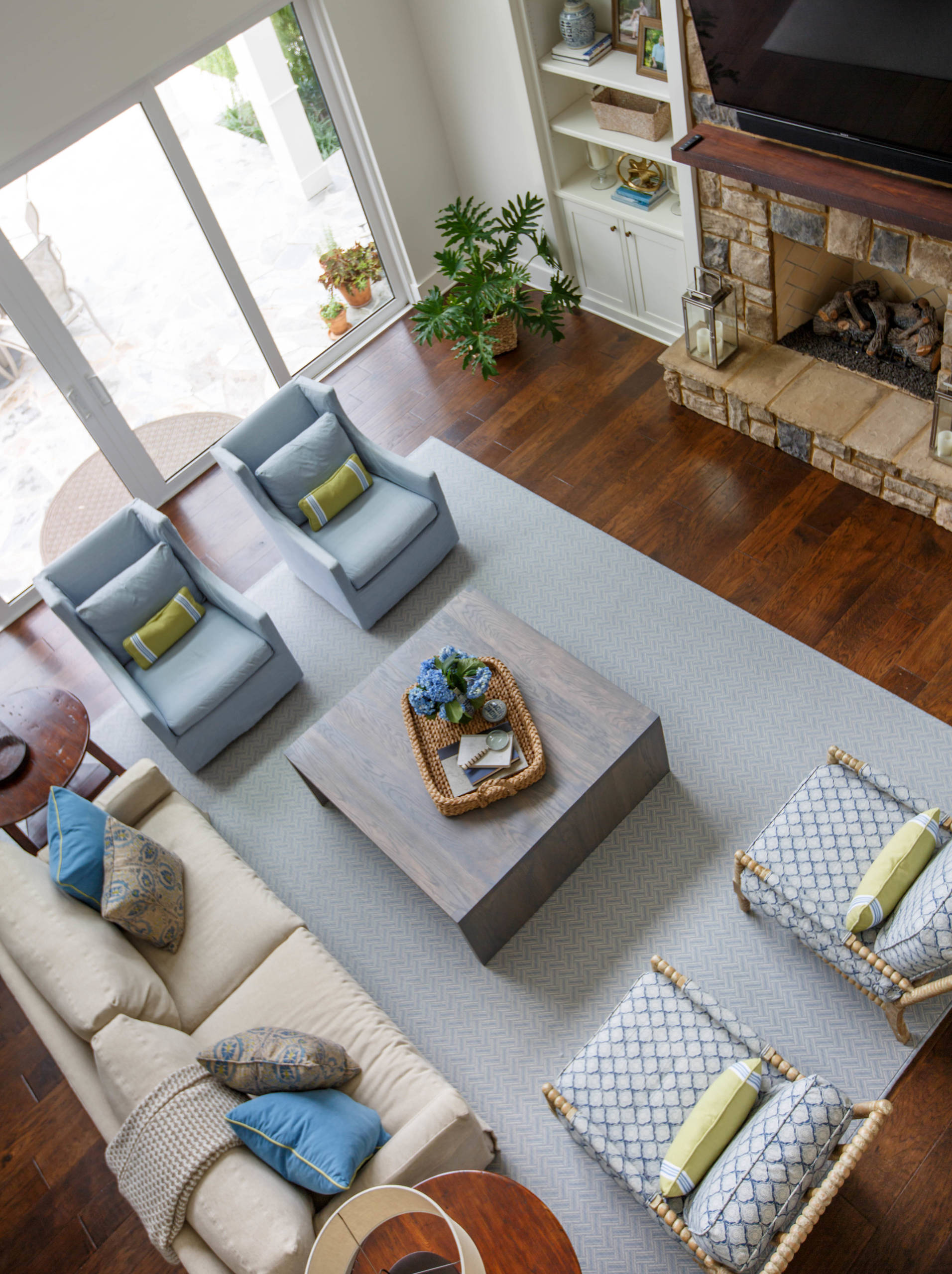 southern coastal home tour living room