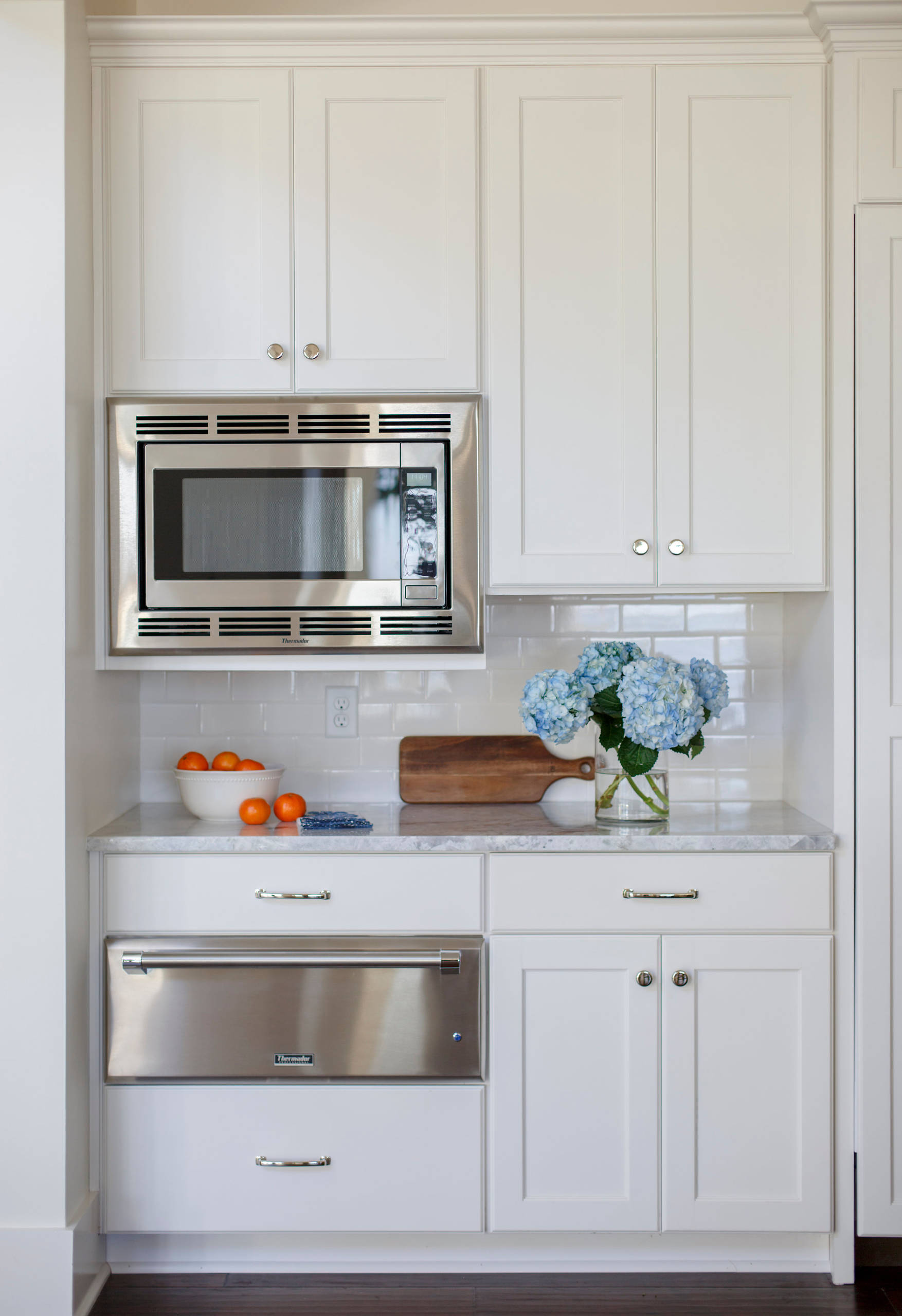 southern coastal home tour kitchen