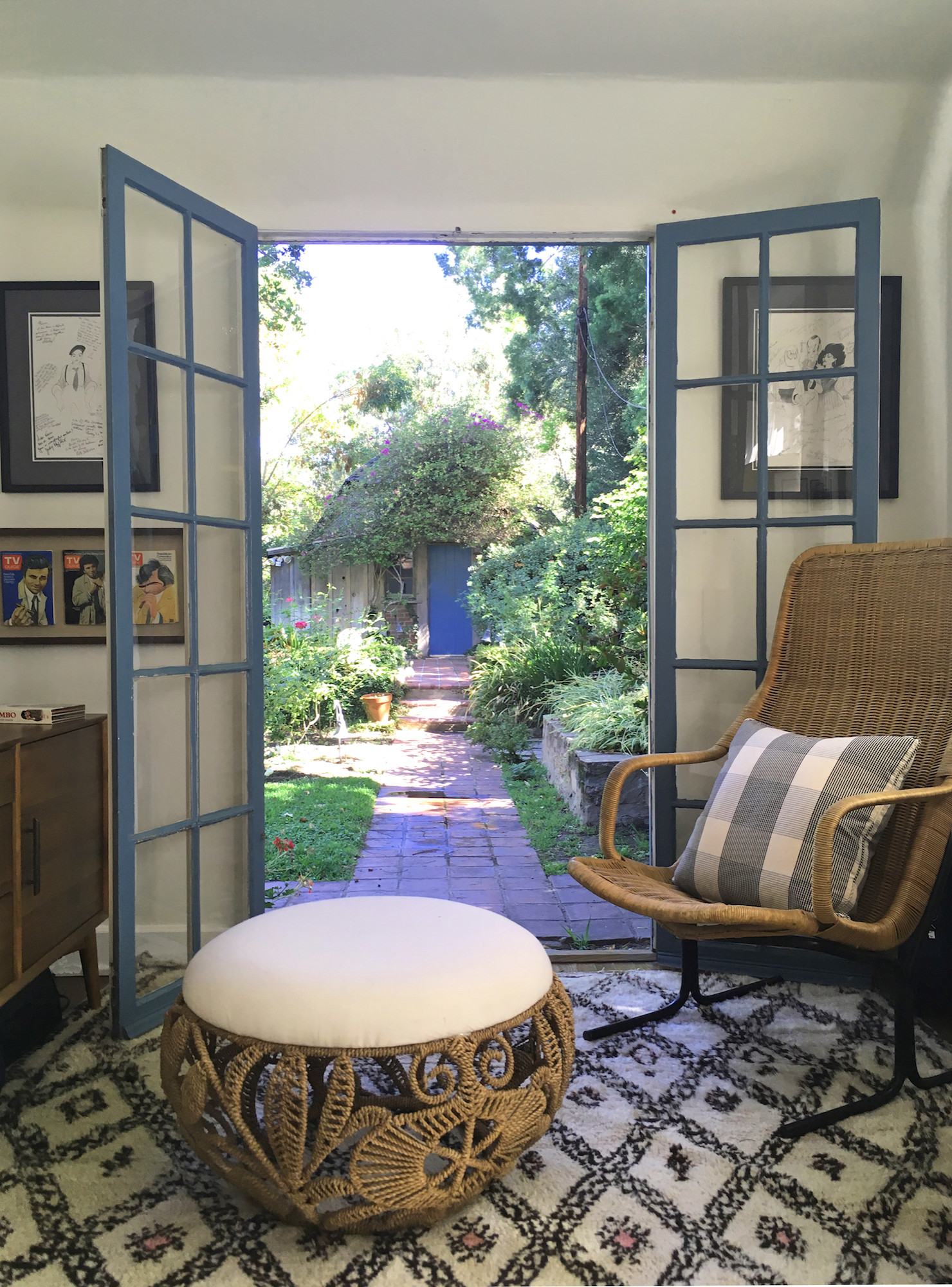 Home tour featuring a california with modern cottage interiors showcasing a seating room.