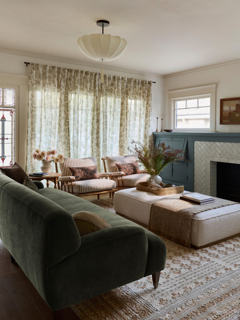 Home tour featuring craftsman historic renovation in LA in modern heritage style