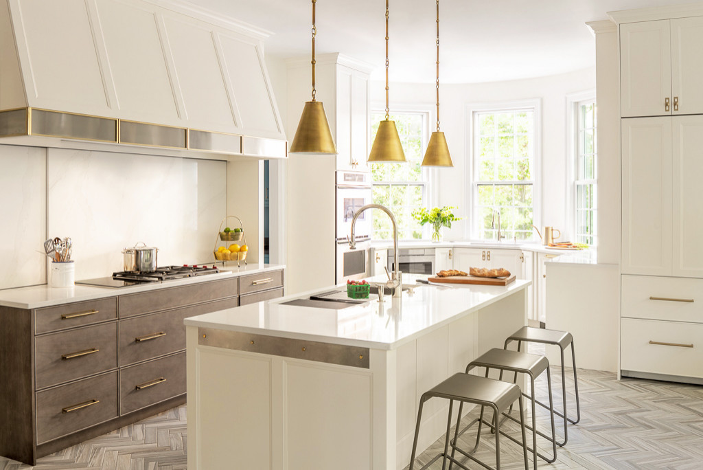 Coastal home tour featuring beach house interiors with a modern take on traditional style fwaturing a kitchen