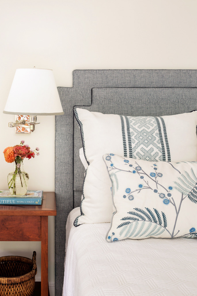 Coastal home tour featuring beach house interiors with a modern take on traditional style fwaturing a bedroom