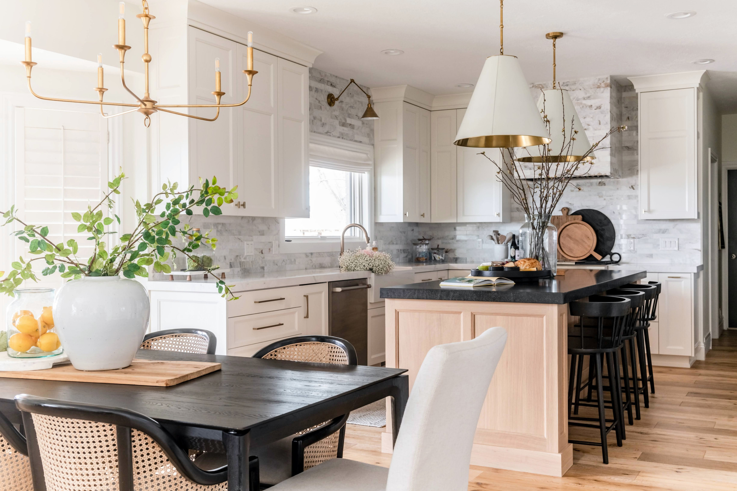 Home tour featuring draper refresh house living room in transitional home design