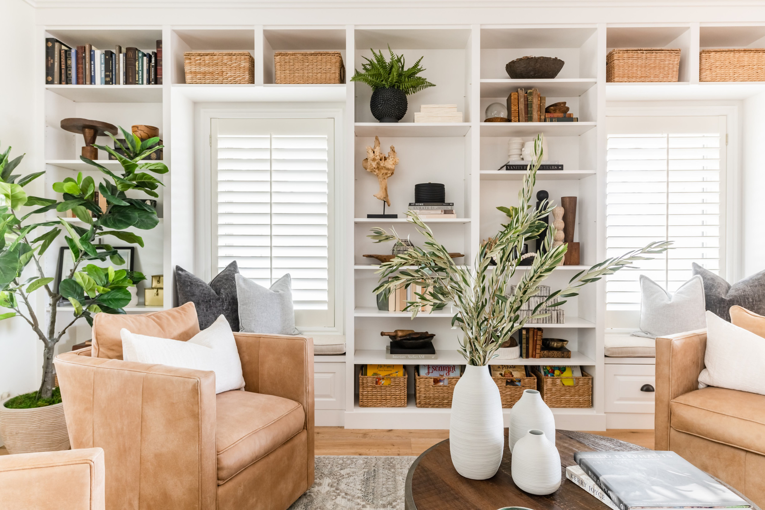 Home tour featuring draper refresh house living room in transitional home design