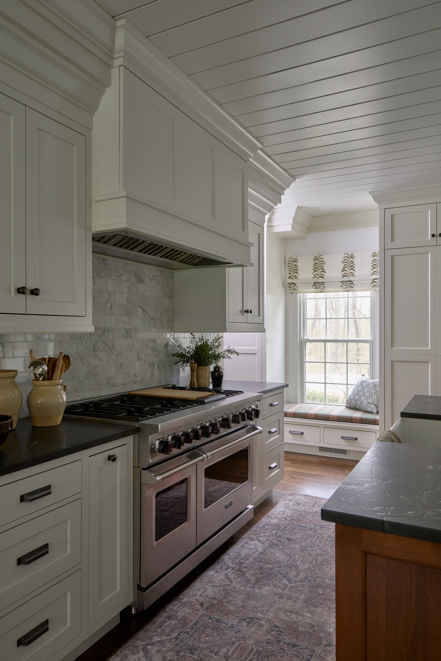 Modern farmhouse style home tour featuring a stylish kitchen